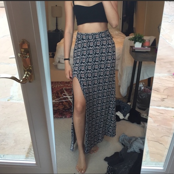 Brandy Melville Dresses & Skirts - Brandy Melville Maxi Slit Skirt